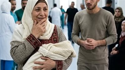 سافرت 12 ساعة لأرى حفيدي… فطُردت من غرفة الولادة، وبعدها رفضت دفع الفاتورة