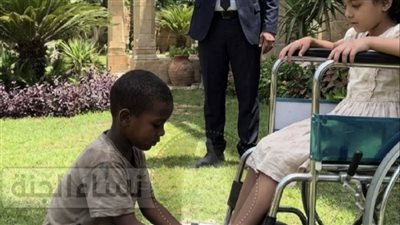 سأغسل قدمي ابنتك